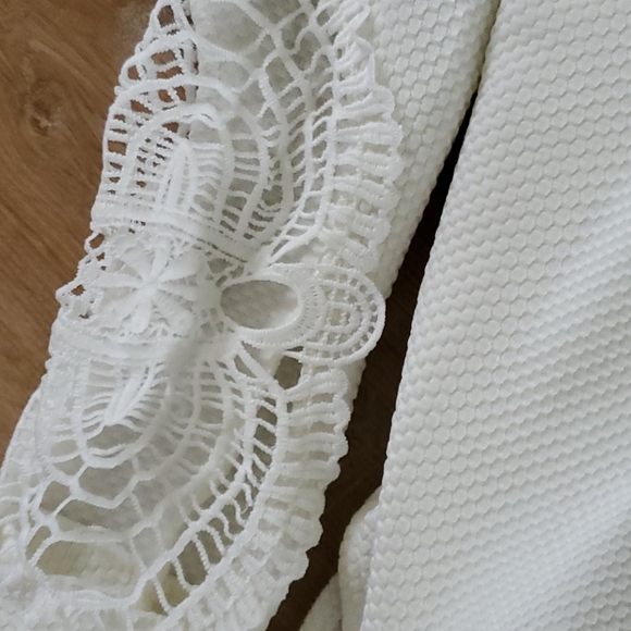 Sister's - Picture 2 of 3